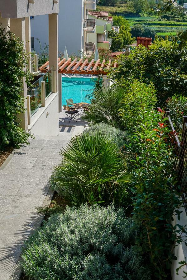 Olive Tree Apartments Podstrana Exterior foto